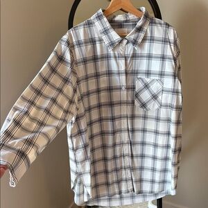 Lysse Button down White with black line check